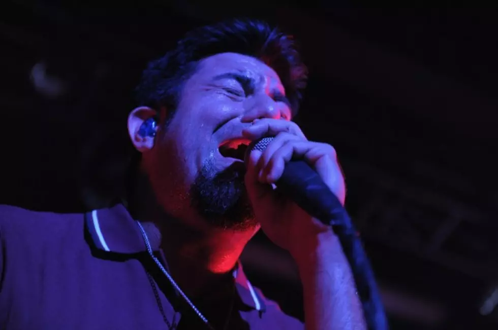 Deftones Singer Chino Moreno Offers Free Download Of ‘Crosses’ EP