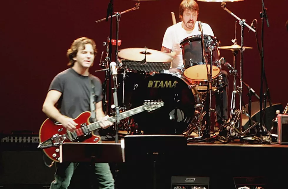 Foo Fighters And Eddie Vedder Announced For 2011 Bridge School Benefit