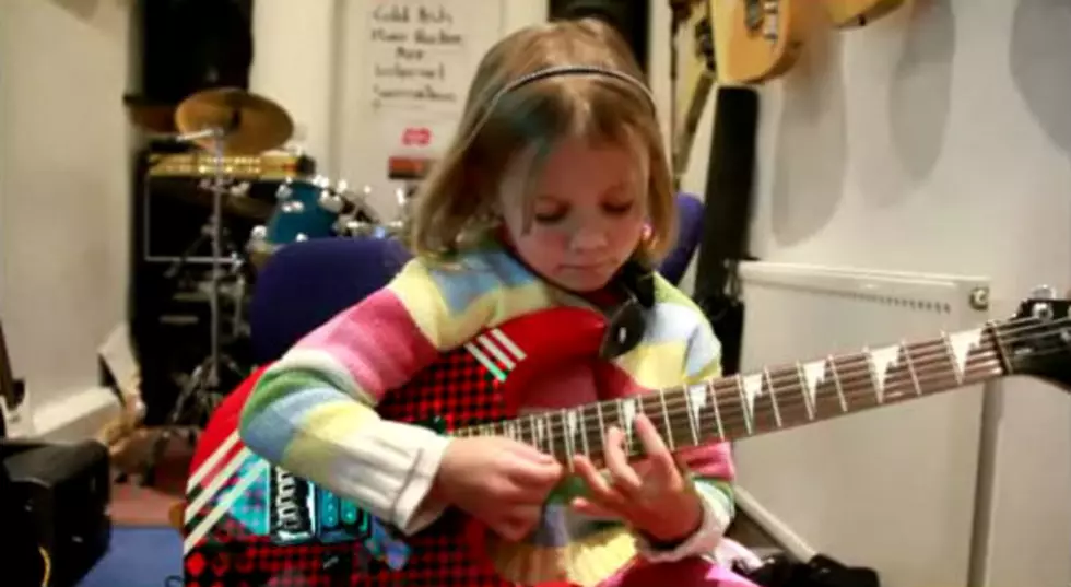 Six Year Old Little Girl Plays &#8216;Sweet Child O&#8217; Mine&#8217;