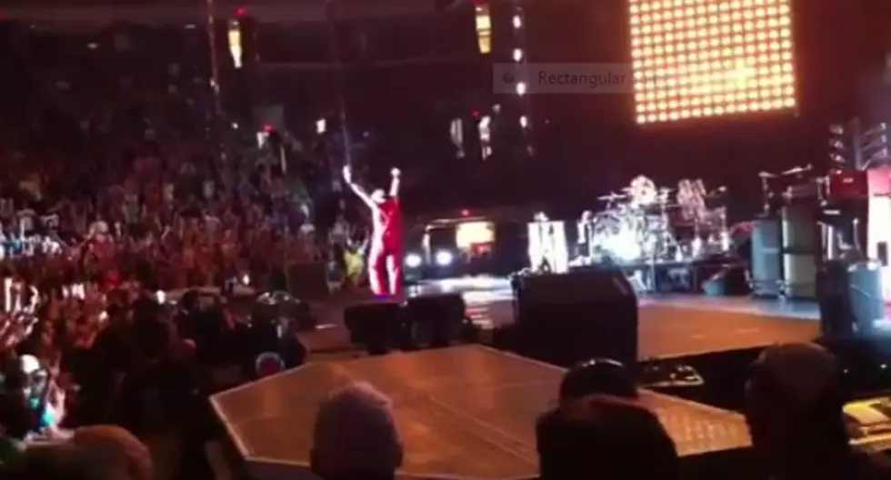 Red Hot Chili Peppers Sing Michigan Fight Song in Ohio [VIDEO]