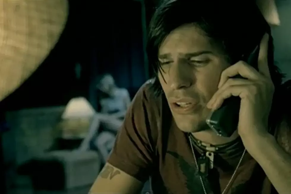 Video Flashback: Hinder, &#8216;Lips of an Angel&#8217;