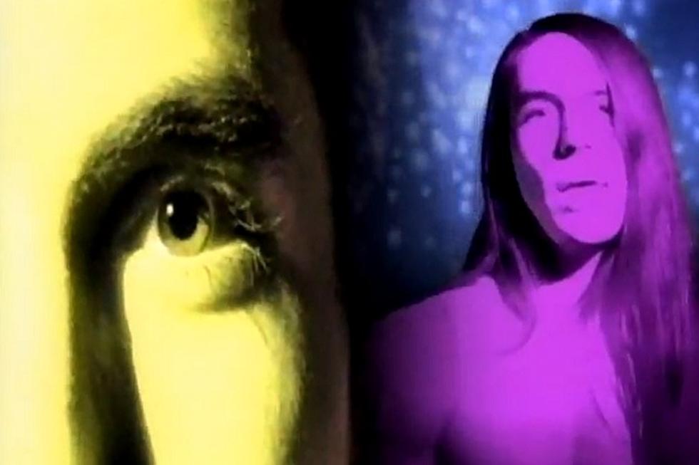 Video Flashback: Red Hot Chili Peppers, ‘Under the Bridge’