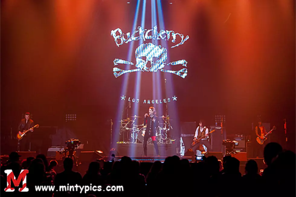 Buckcherry &#8211; Dow Event Center in Saginaw [PICS]