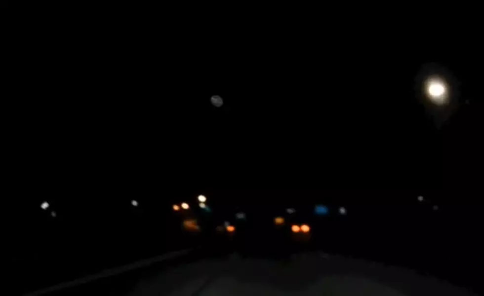 Weird UFO Sighting Along I-75 in Detroit [VIDEO]