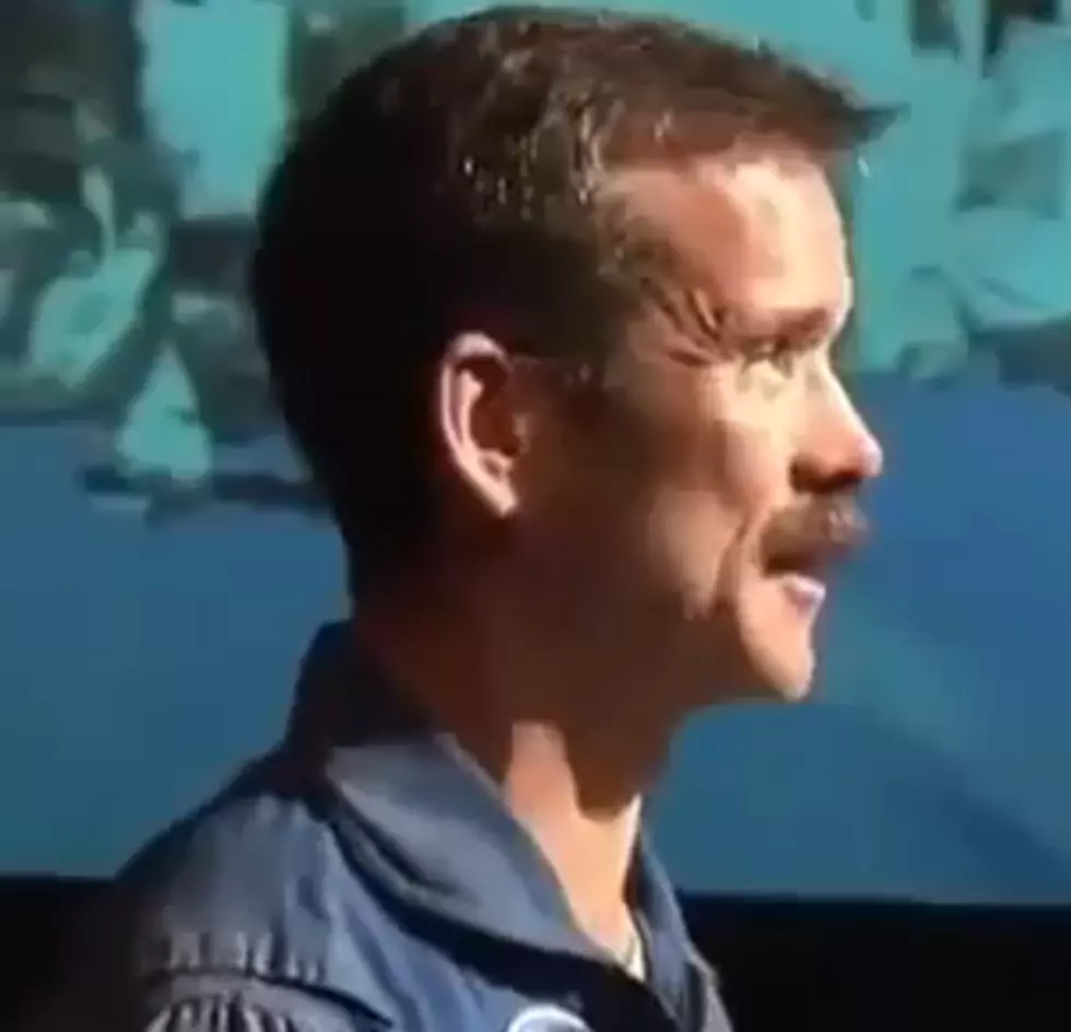 Chris Hadfield Explains What it is Like to Crap in Space [VIDEO]