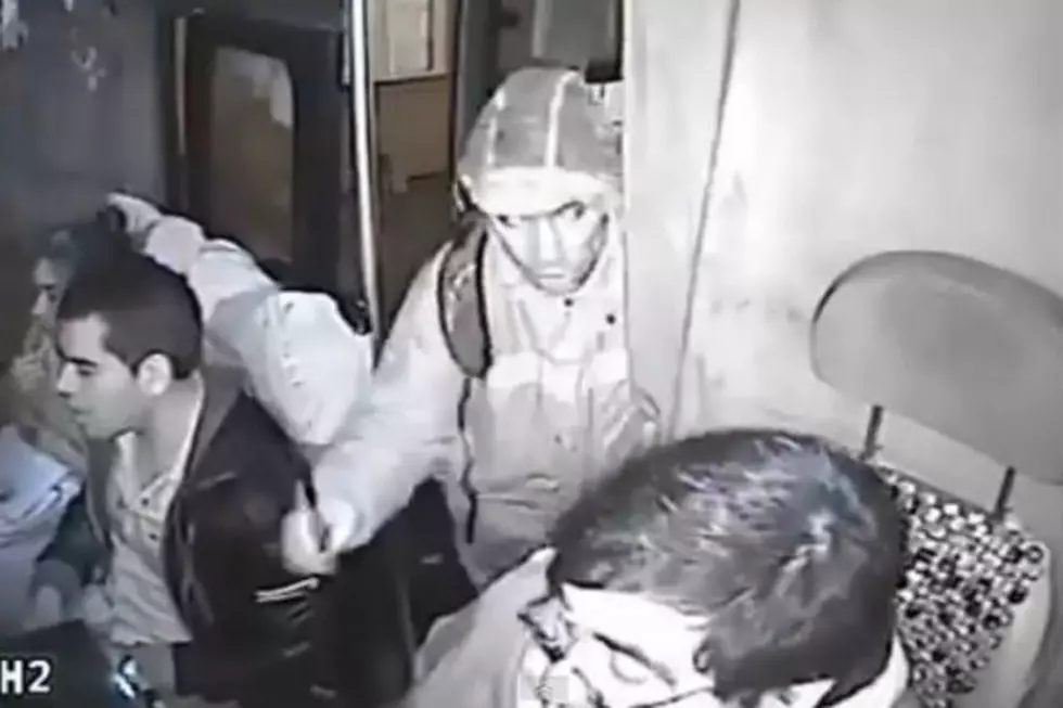 Robber Gets Beat Down While Trying To Rob A Bus In Chile