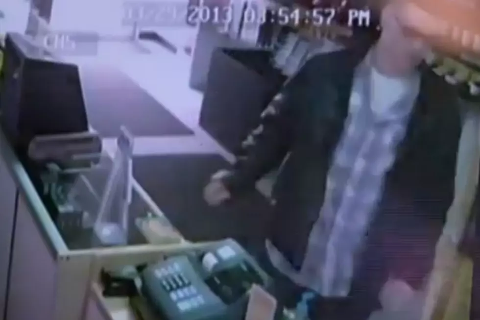 Undercover Police Agent Caught On Camera Planting Drugs at Smoke Shop [VIDEO]
