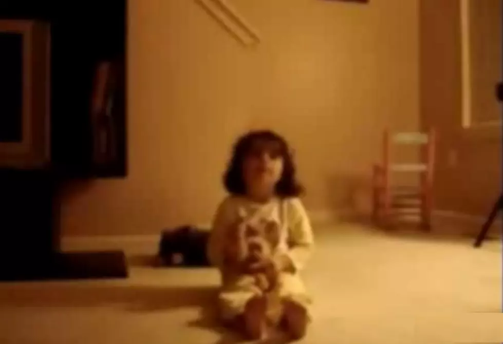3 Year Old Knows NFL Signals Better Than Replacement Refs [VIDEO]