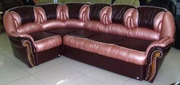 Camel Toe Couch For Sale On Detroit Craigslist