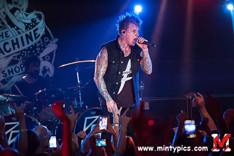 Papa Roach &#8211; The Machine Shop 10/15/13 [PICS]