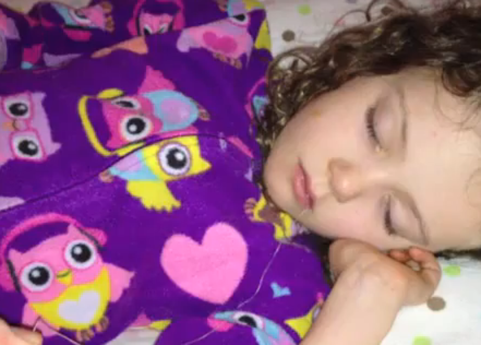 Sneaky Parents Pull Child&#8217;s Tooth While Sleeping [VIDEO]