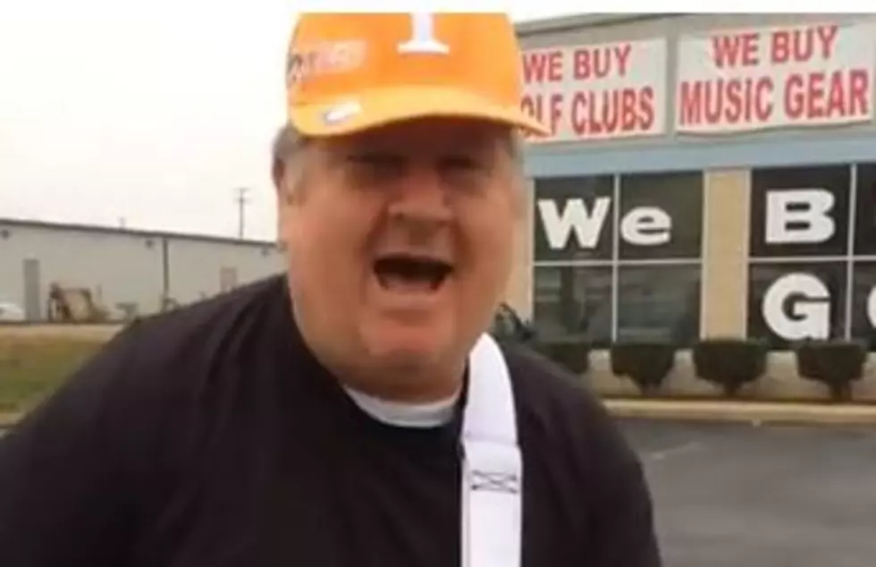 ‘Mike’s Golf Shop’ Ad Goes Viral [VIDEO]