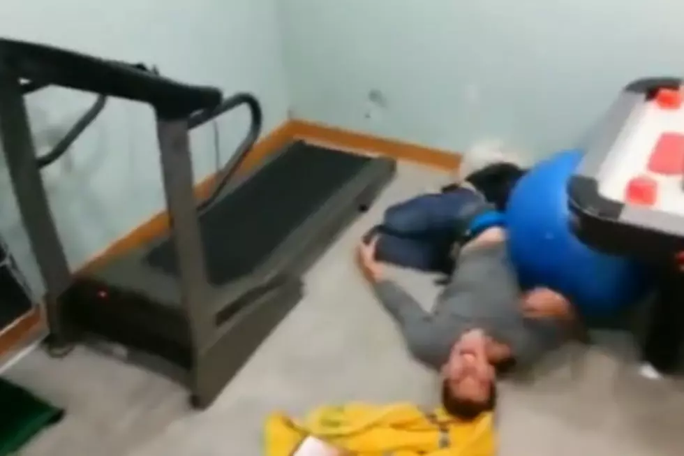 Been There Done That: Treadmill + Alcohol = Bad Time For College Kid [VIDEO]