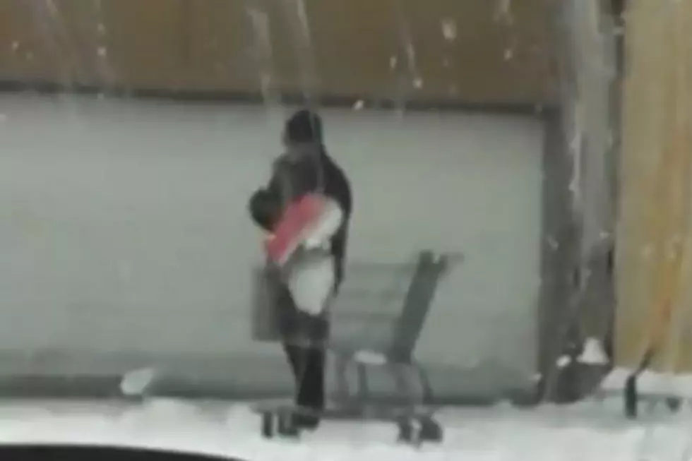 Brilliant Walmart Employee Shovels Snow Into Shopping Cart [VIDEO]