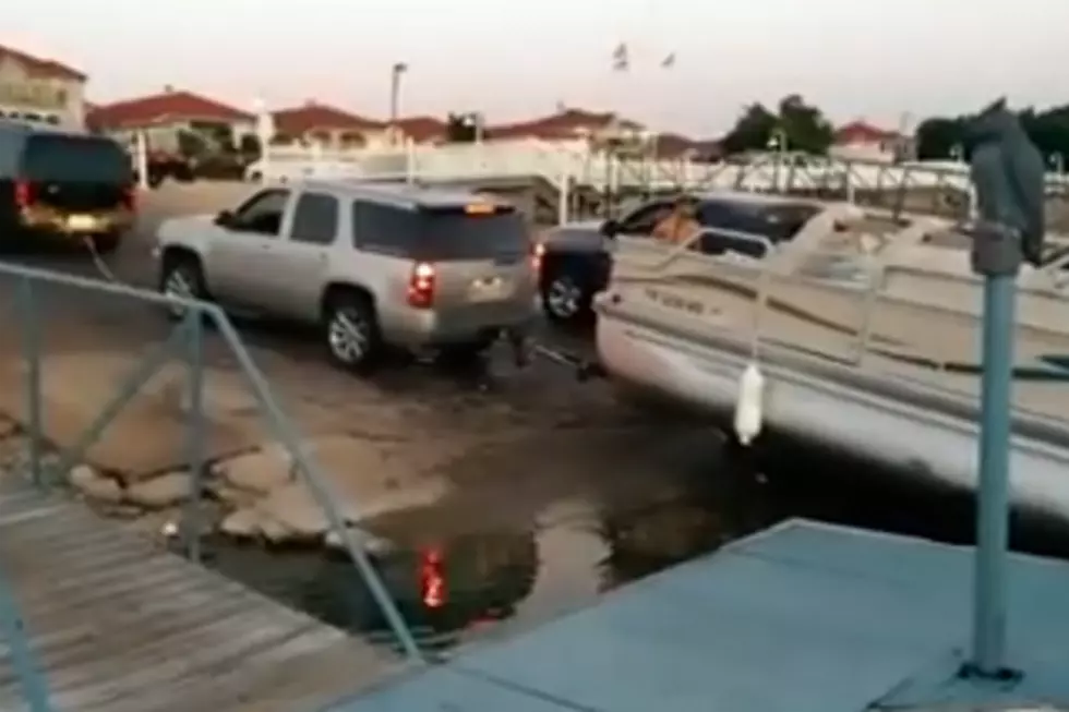How Not To Pull Your Boat Out Of The Water [VIDEO]