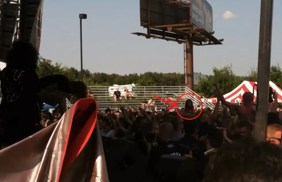 Little Girl Experiences the Pit During Battlecross at Dirt Fest 2014 [VIDEO]