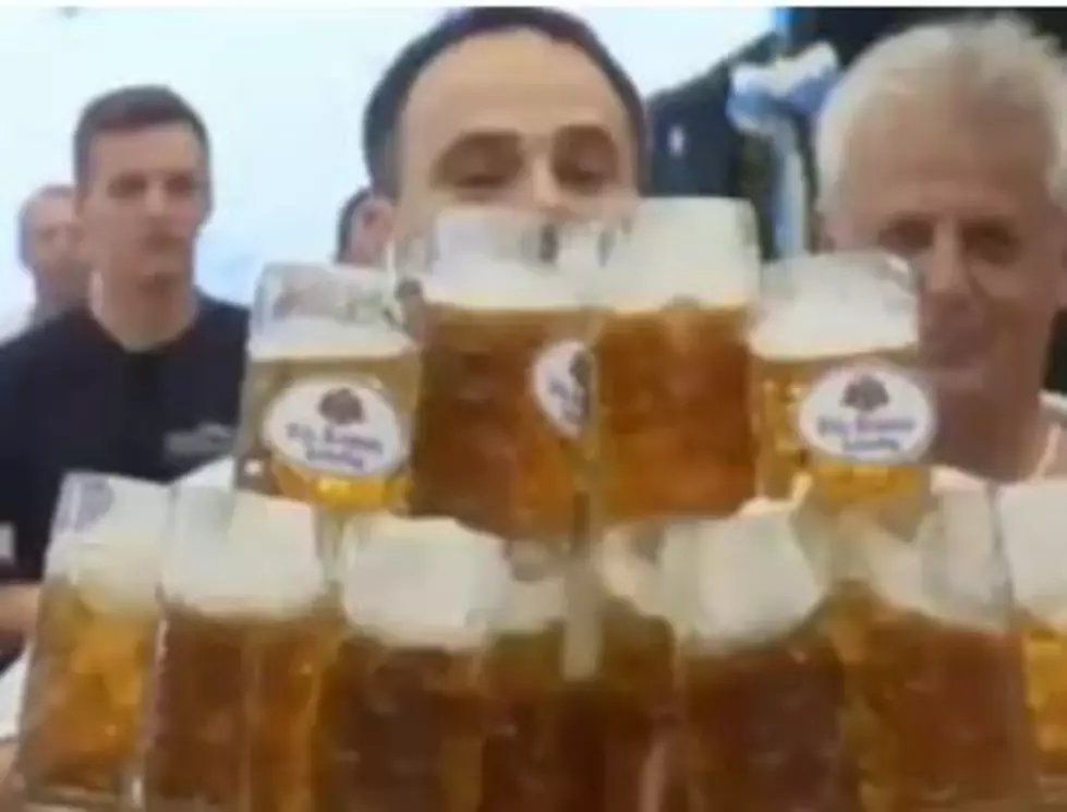Man Can Carry 27 Beers At One Time [VIDEO]