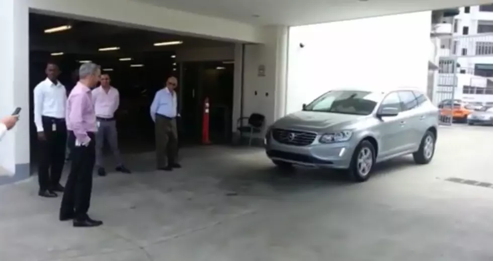 Self-Parking Car FAIL Is Awesome [VIDEO]