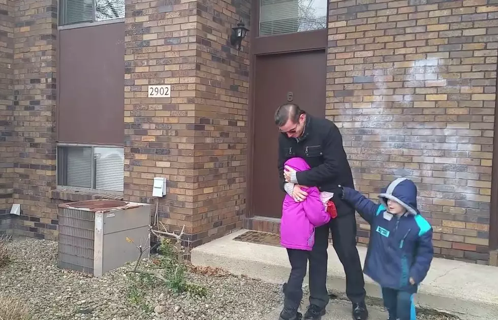 Colorblind Guy Sees Color for the First Time with Special Glasses [VIDEO]