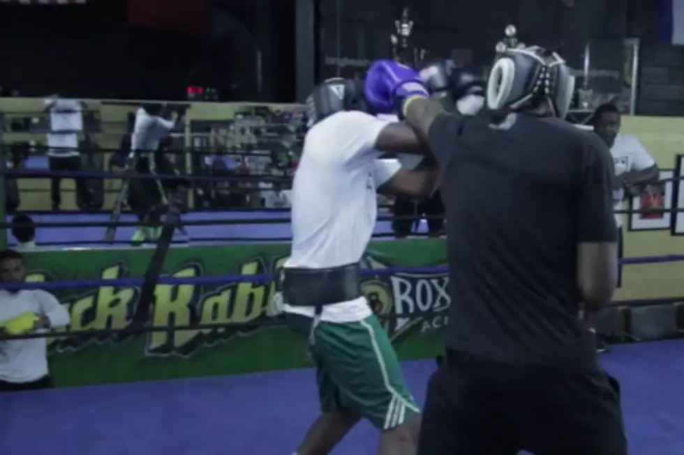 Dad Makes Bully Son Fight Pro Boxer As Lesson [VIDEO]