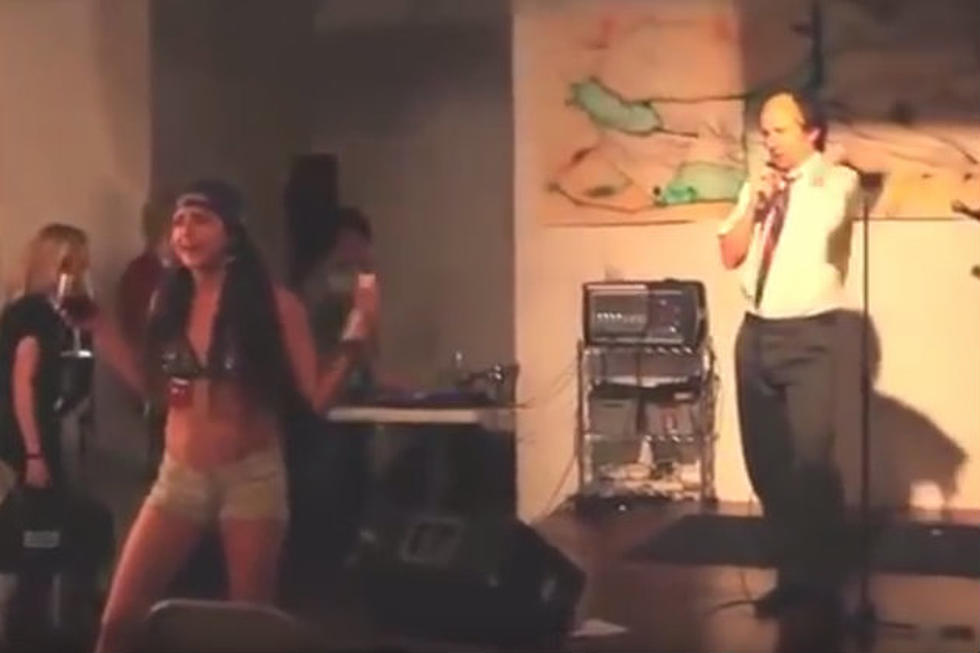 Drunk Chick In Bikini Attacks Comedian On Stage [VIDEO]