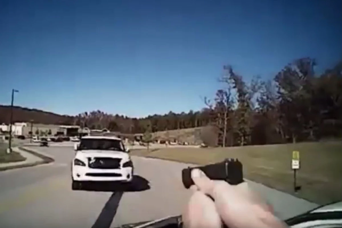 Crazy Woman Rams Into Police Vehicle During Chase Video 3019