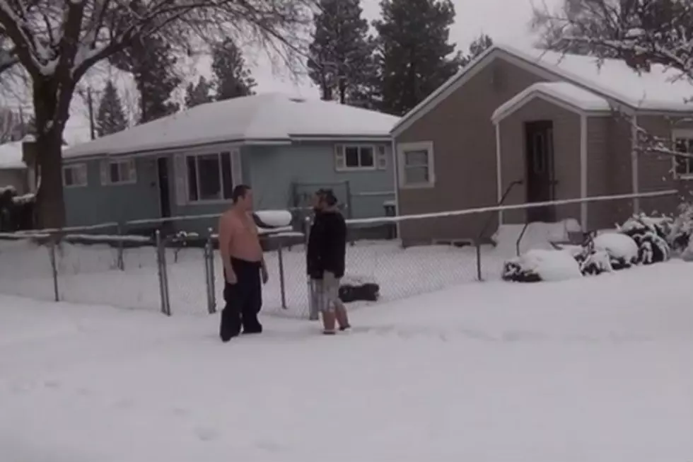 Barefoot, Shirtless Neighbor Stops Package Thief [VIDEO]