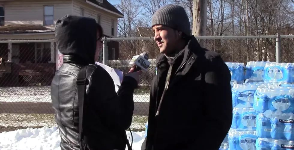 Scott Stapp Donates Water To Flint Ahead Of Machine Shop Show [VIDEO]