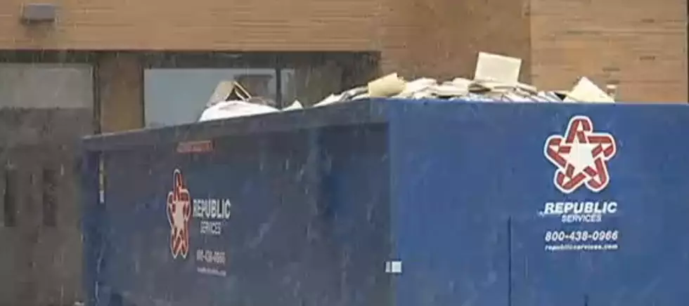 SVSU Students Upset Over School&#8217;s Decision To Throw Books In The Dumpster [VIDEO]