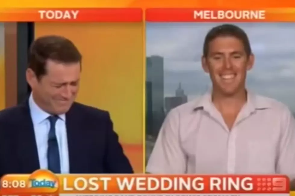 Aussie Reporter Can’t Control Laughter After Dirty Joke On Live TV [VIDEO]