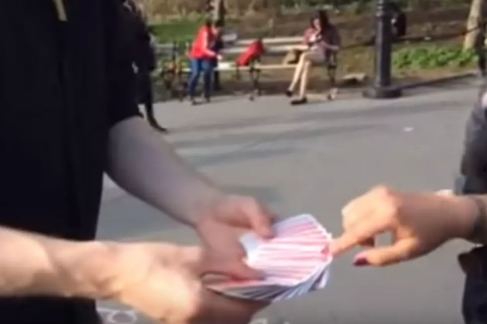 This Magic Trick Will Really Mess With Your Eyes And Head [VIDEO]