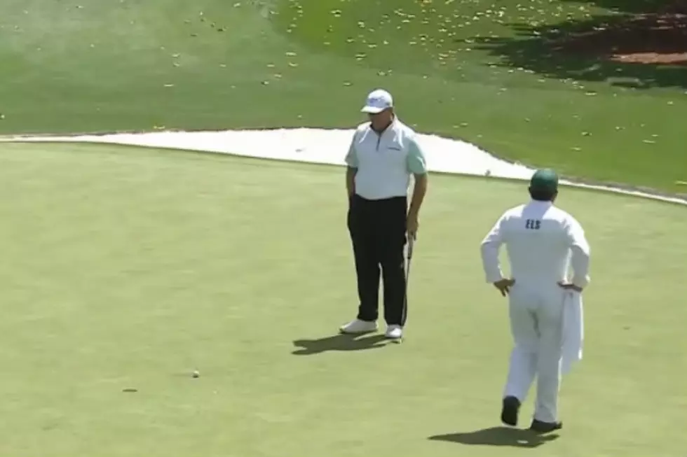 Even Pro Golfers Have Bad Days On The Greens [VIDEO]