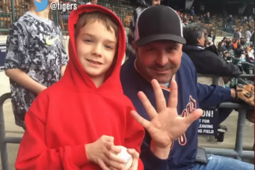 Tigers Fan Catches Five Foul Balls In One Game [VIDEO]