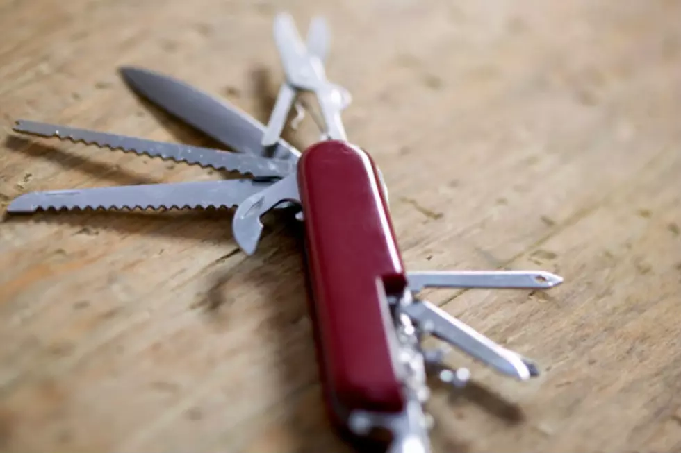 Saginaw Student Brings Pocket Knife and BB Gun to School