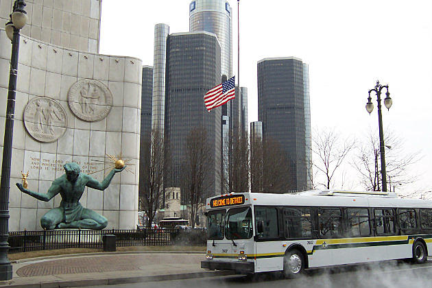 Detroit Bus Driver Stabs Passenger After Dispute
