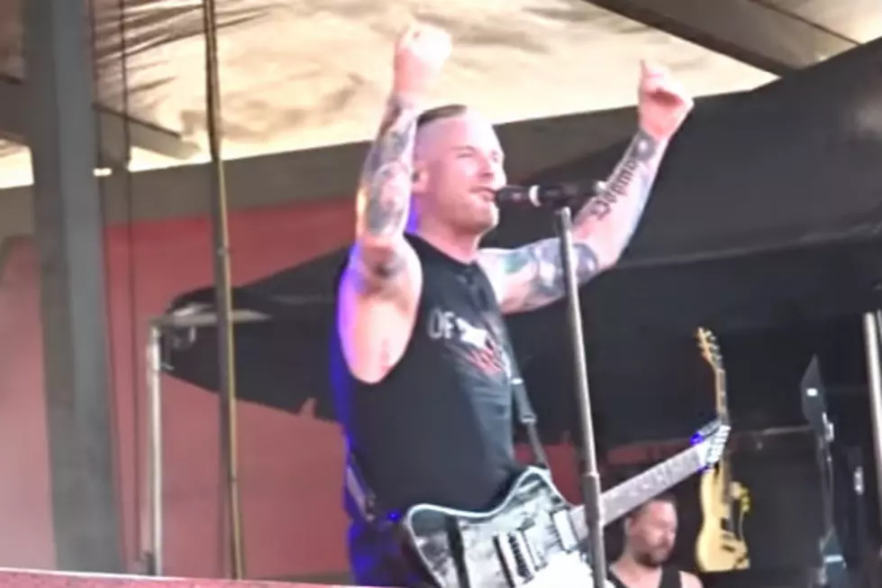 Crowd Shouts &#8216;F*** Nickelback&#8217; At Stone Sour Show [VIDEO]