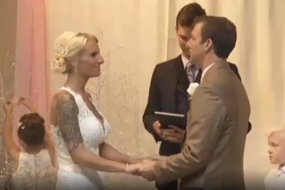 Michigan Couple Gets Married In Art Van Furniture Store [VIDEO]
