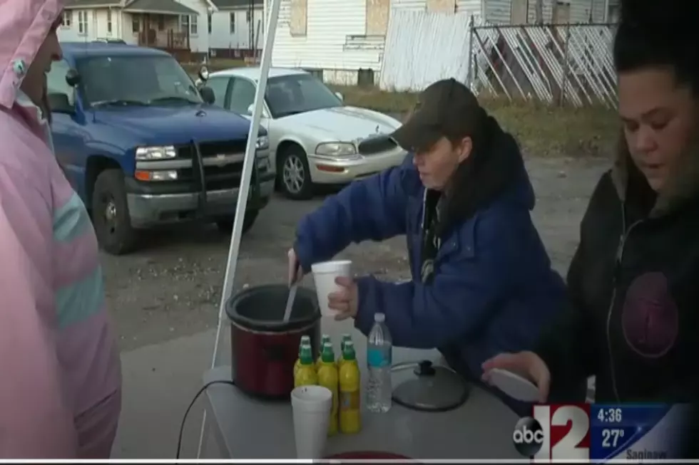 Local Family Feeding The Less Fortunate In Flint