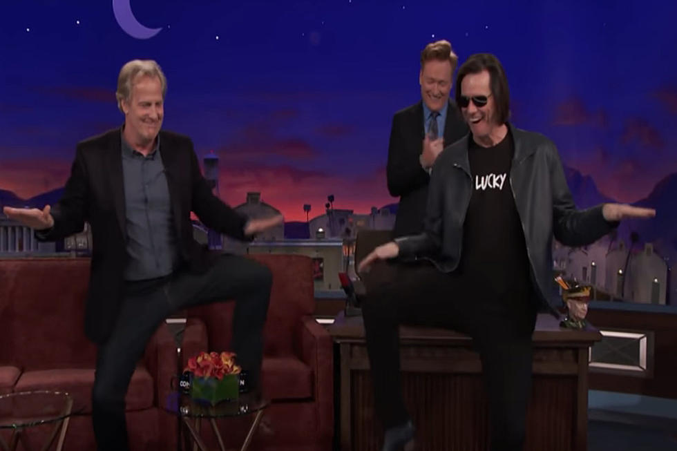 Jim Carrey Surprises Jeff Daniels On Conan [VIDEO]