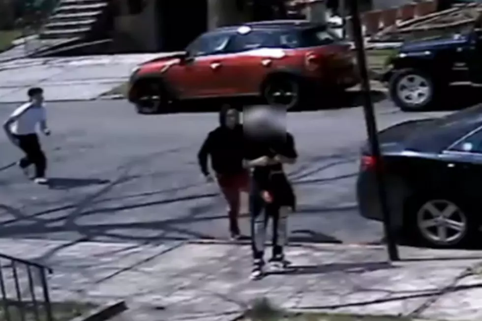 Thieves Jump Teen For $2K Shoes [GRAPHIC VIDEO]