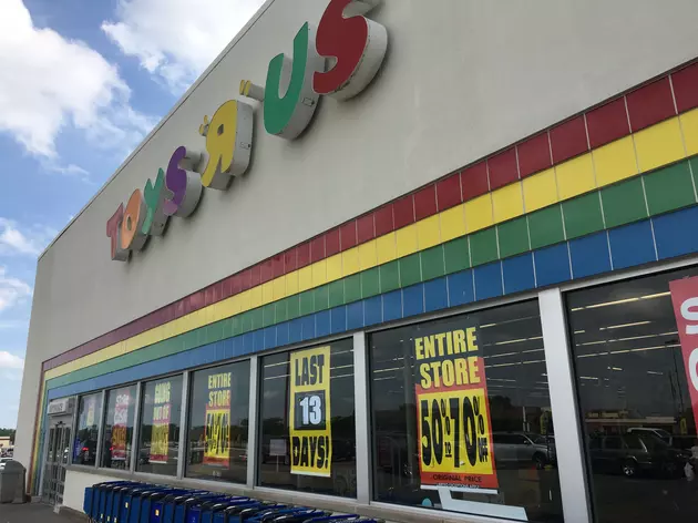 Toys &#8216;R&#8217; Us Is Still Alive, Company Plans To Revive Brand