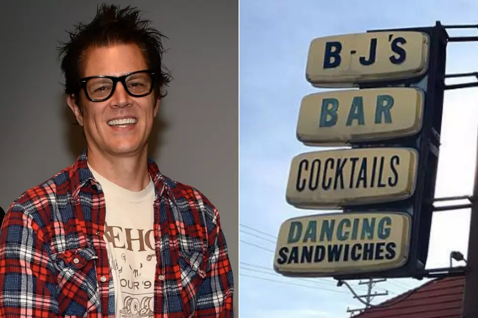 Johnny Knoxville Posts About BJ's Bar, Why?