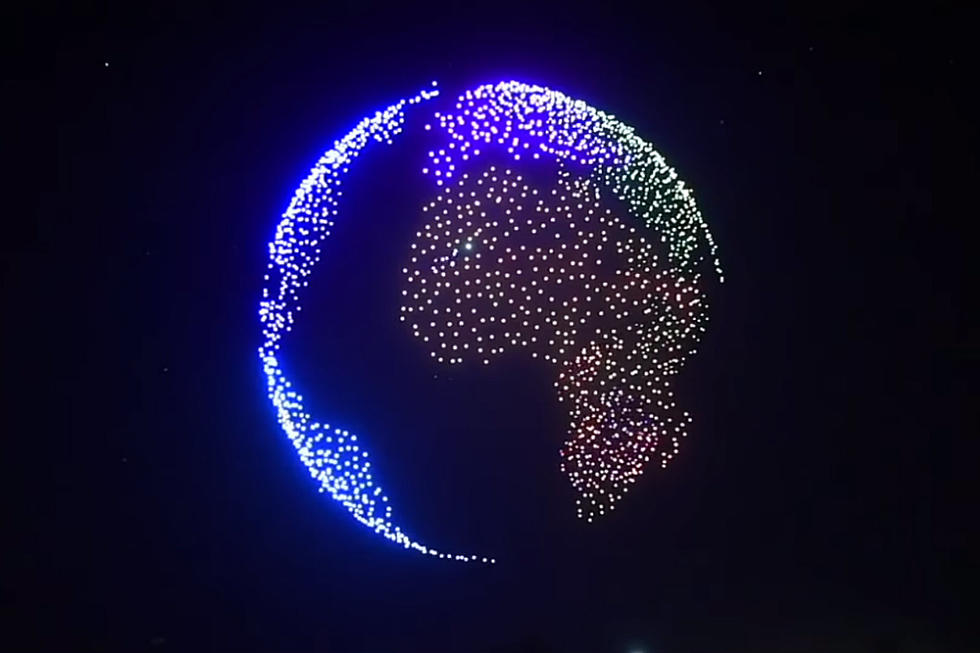 1,500 Drones Put On Record Breaking Light Show [VIDEO]