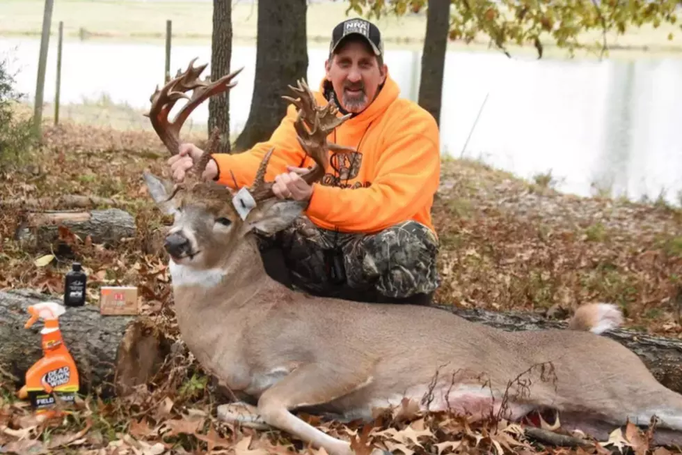 Hunter Kills Possible Record-Breaking Buck [VIDEO]