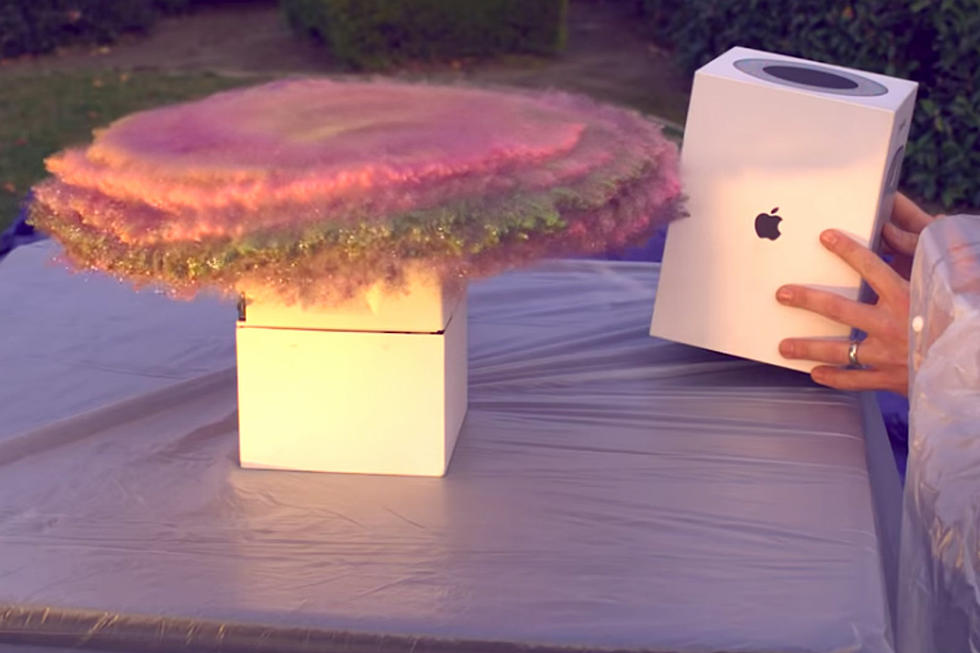 Hero Creates Fart Spray Glitter Bomb Bait Package For Thieves [VIDEO]