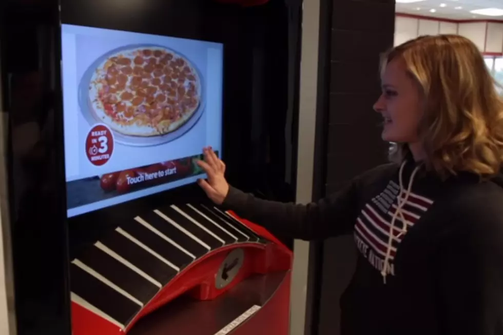 It’s Better Than A Robot – It’s A Pizza ATM [VIDEO]