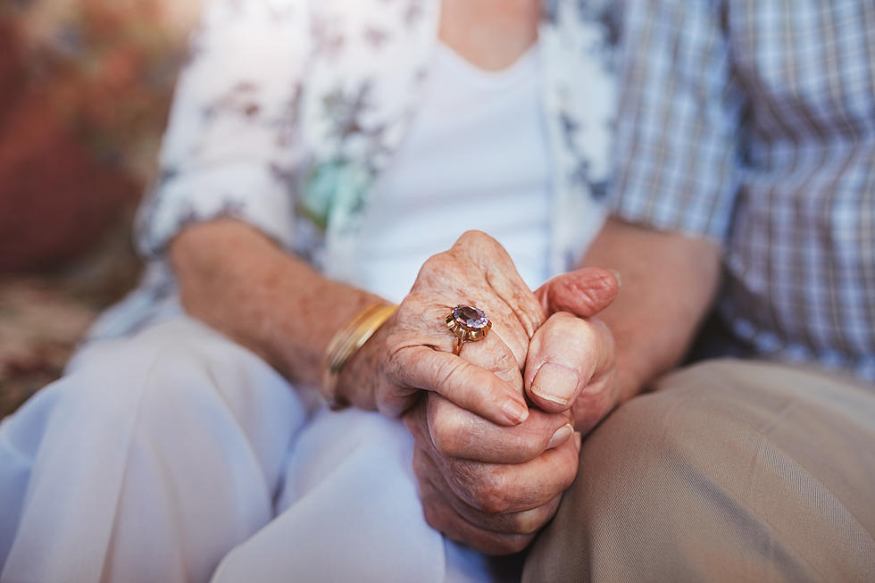 Michigan Couple Die Hours Apart Holding Hands [VIDEO]