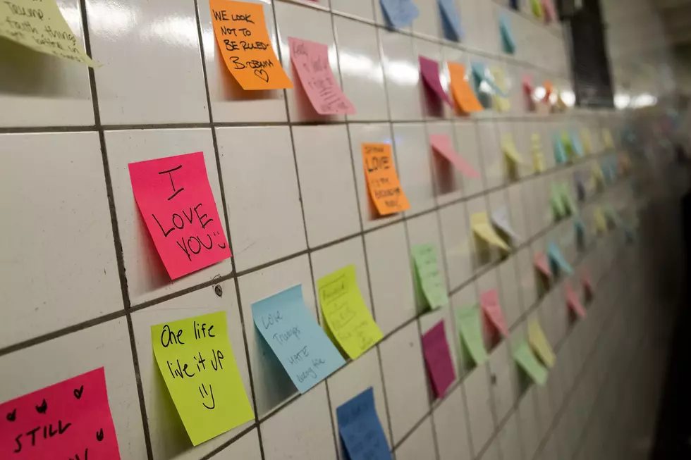 Stay-at-Home Dad Leaves Funny Sticky Notes About His Kids