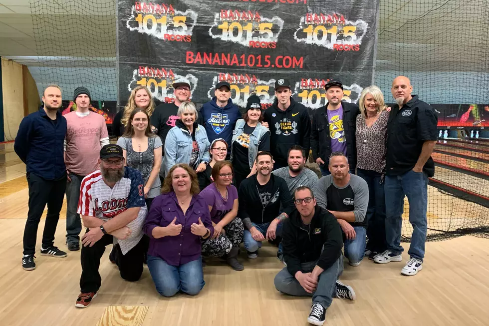 Banana Listeners Go Bowling With Theory of a Deadman [PICS]
