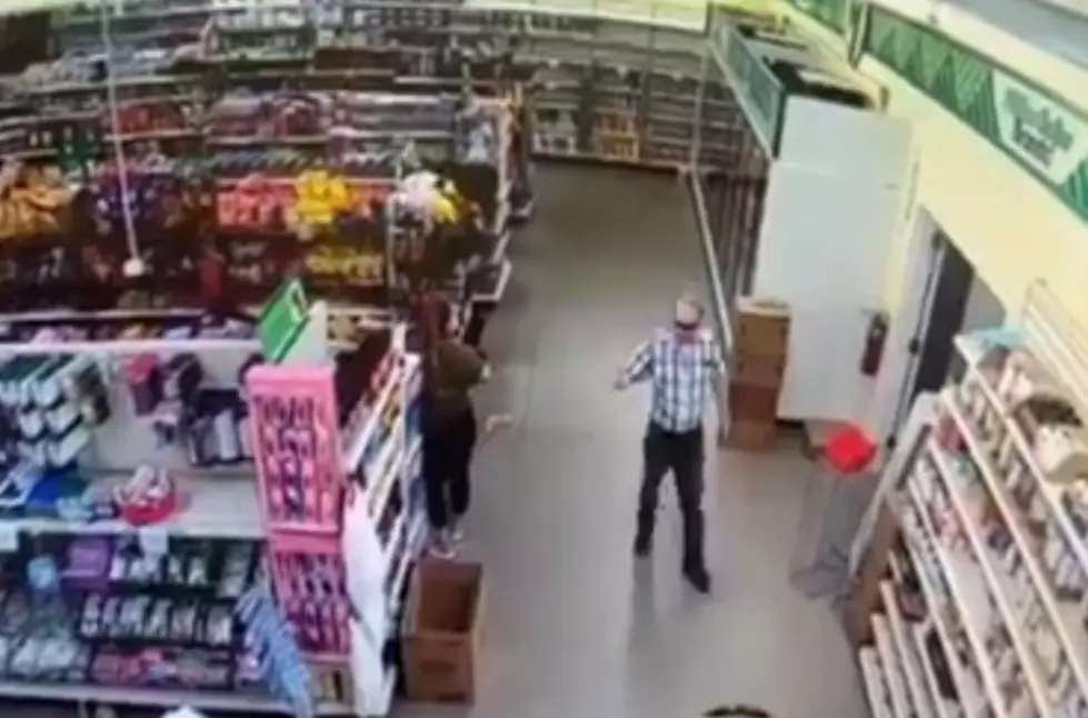 Local Man Arrested For Wiping Nose on Dollar Tree Employee&#8217;s Shirt [VIDEO]